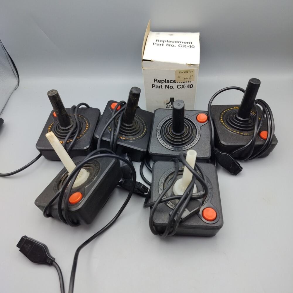 Lot of 6 Original Atari 2600 CX40 Joystick Controllers 1980s Retro Gaming Box